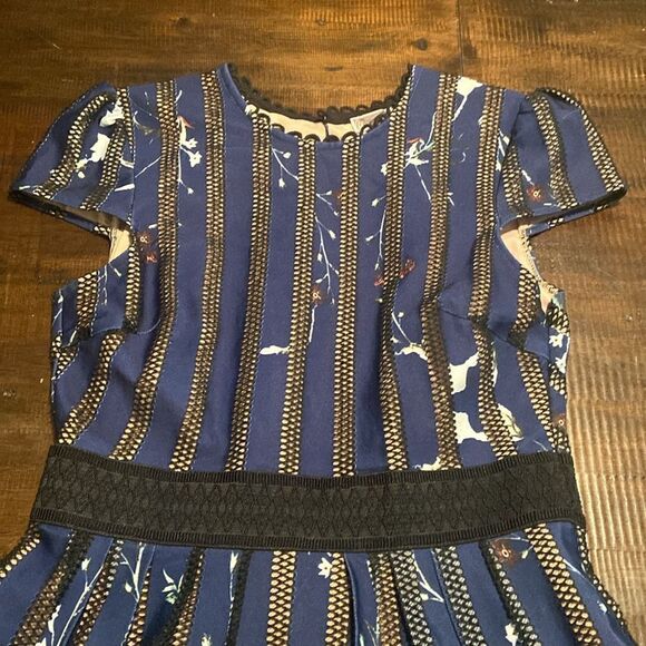 Open Back Fit & Flare Dress Chelsea28 Small - Picture 4 of 12